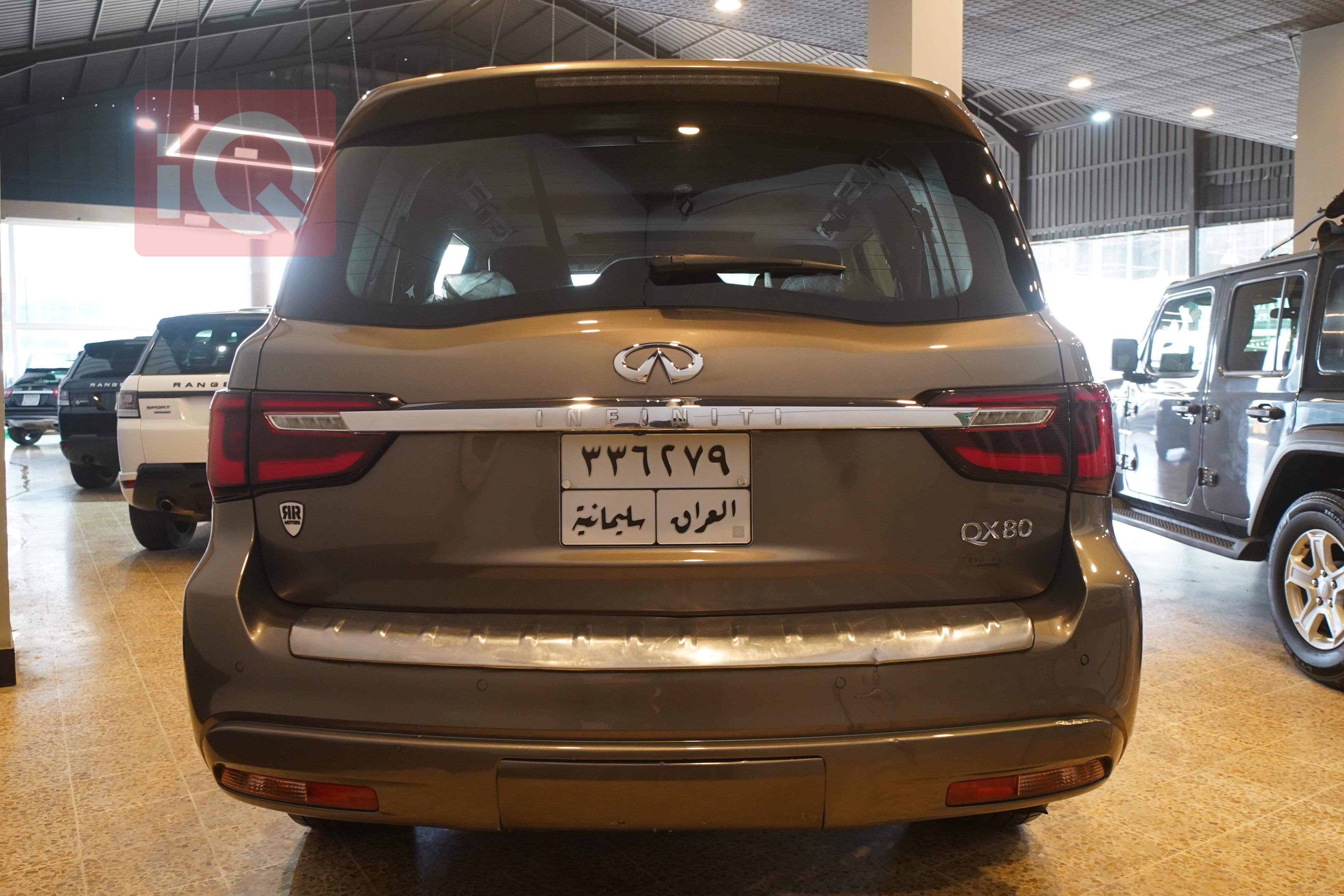 Infiniti QX80